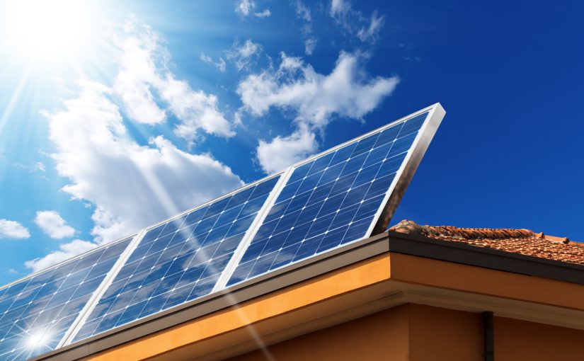 Paneles solares para fomentar el ahorro energético